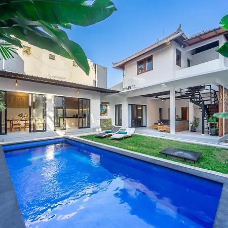 Villa Lebah - Tranquil Paradise Of 3 Bedroom Heart Of Seminyak